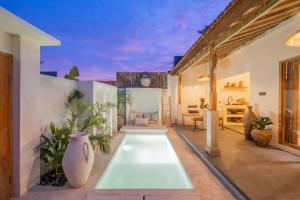 Casa Aurora - Brand New 1 BR Pool Villa - Only 7 Min to Savaya