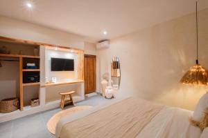 Casa Aurora - Brand New 1 BR Pool Villa - Only 7 Min to Savaya