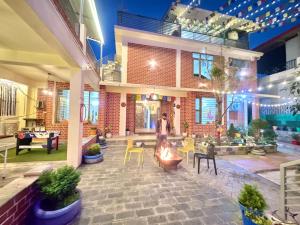 The Auriga 3BHK Fully Entair Villa with Bonfire in kasauli I Pvt Stay I Open Air Terrace I Kitchen Livingroom I Lawn Bonfire I Gaming Zone