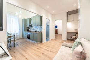 New Modern Apt- Center 10min - Hiper WiFi - A-C