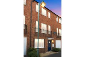 Kennedy 6 Bedroom 6 Bathrooms House in Hampton