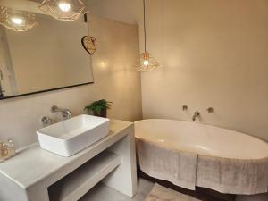 Home in Somerset Ridge