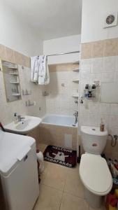 Levice apartment, 1-2 guests, wi-fi, free parking