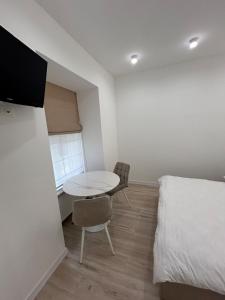 Pretty apartment on Rynok Square