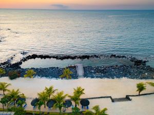 D10 Beach Front One Bedroom Apartment