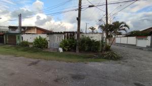 Boa vida a 300 metros da praia