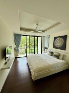 Laguna Park pool villa 5br