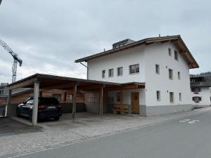 LAAX Homes - Casa Albin