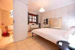 Aelora House Near Athens Airport