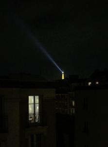 Charmant appartement parisien vue sur Tour Eiffel