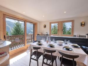 Appartement lumineux au calme, départ skis aux pieds - FR-1-565-139