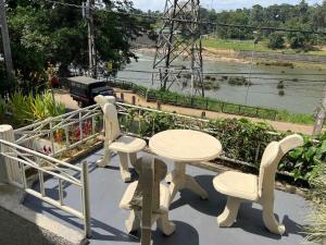 Hill Tips Tea Bangalow