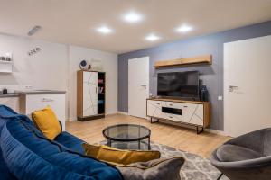 Former Library - Great for Longer Stays - By Innorental