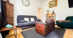 Peaceful setting near the ramparts