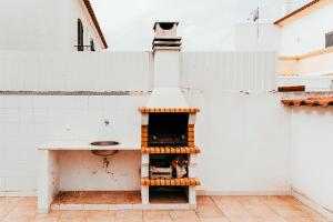 Altura Beach Villa by GT House