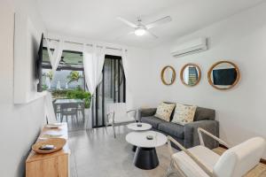 Beachfront Le Cerisier Trou Aux Biches, Mon Choisy