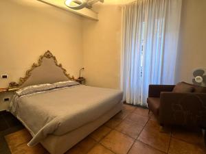 Love in Rome by the Pantheon