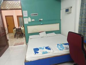 Homestay - Serviced Apartment "ISH Atithya" with Modular Kitchen, various amenities and Complimentary Breakfast in Lucknow, IN