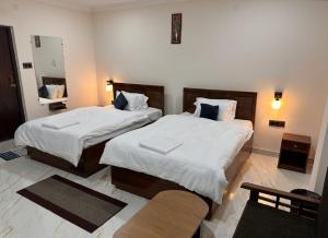 Hotel Tropical Inn near Downtown