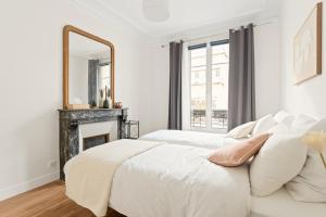 Square Danton Two Bedrooms 5 people