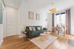 Square Danton Two Bedrooms 5 people