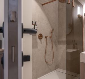 Luxe Guestroom free bikes and parking