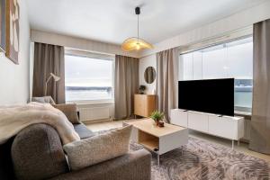 Arctic River Panorama Suite By Lapland Host