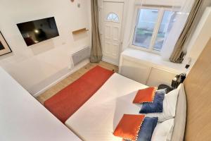 Charming 17 m studio A cozy retreat for two in the heart of Villeurbanne