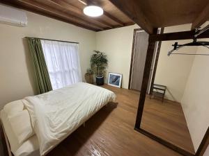 一棟貸し Cottage CASA 屋久島空港近く利便性良し 森に囲まれ静かな一軒家