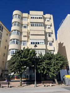 EB4A - Frontline beach city apartment