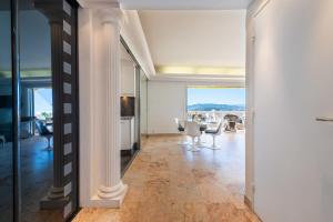 2-Br Panoramic Views Top Floor Cannes