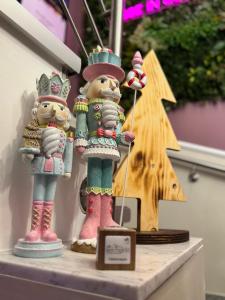 Boutique Apartments by Roy Oberhausen