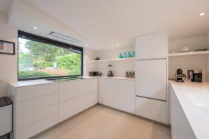 Elegant Guesthouse on Castle Domain near Bruges