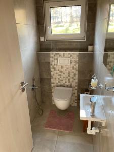 Sunny Garden Bungalow