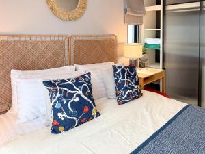 Stylish Pool View Apartments Legendary Bangtao by Mango Family