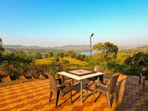 CosmicStays Birdsong Cottage Hilltop Lakeview Stay