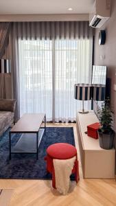 Stylish Pool View Apartments Legendary Bangtao by Mango Family