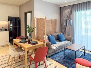 Stylish Pool View Apartments Legendary Bangtao by Mango Family