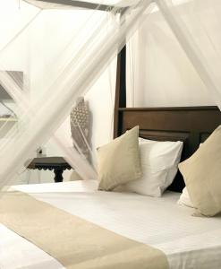 Conch Villa- 3 Min walk to the beaches