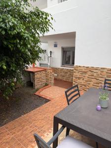 Lavender Seaviews beautiful apartment in Sand Club SC153