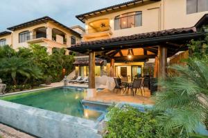 Casa Serena Luxury Retreat in Reserva Conchal