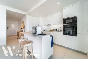 Higueron West Property Collection - The Blue Horizon by HWPC