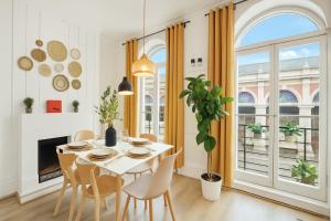 Central London Panorama - Private Rooftop 2BHK