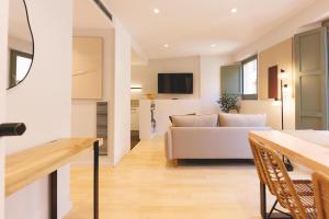 Bravissimo Calderers La Daina, next to the Onyar river