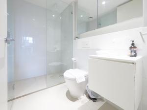 South Yarra Signature 2br2ba with Free parking