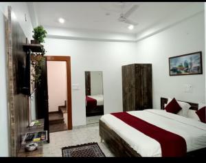Hotel golden Eagle home stay