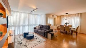 Apto a 150 metros da Rua Coberta