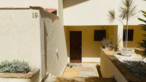 Casa em condominio proximo ao beach park