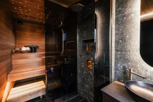 SkyView Igloo Resort