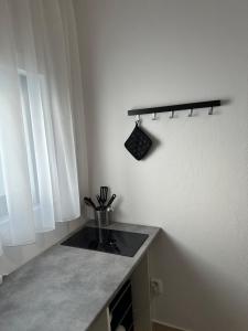 Cozy apartment near hockey & football arena